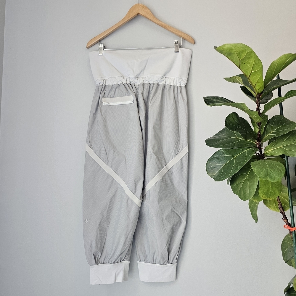 Gray and White High-Waisted Pants - Picture 2 of 9